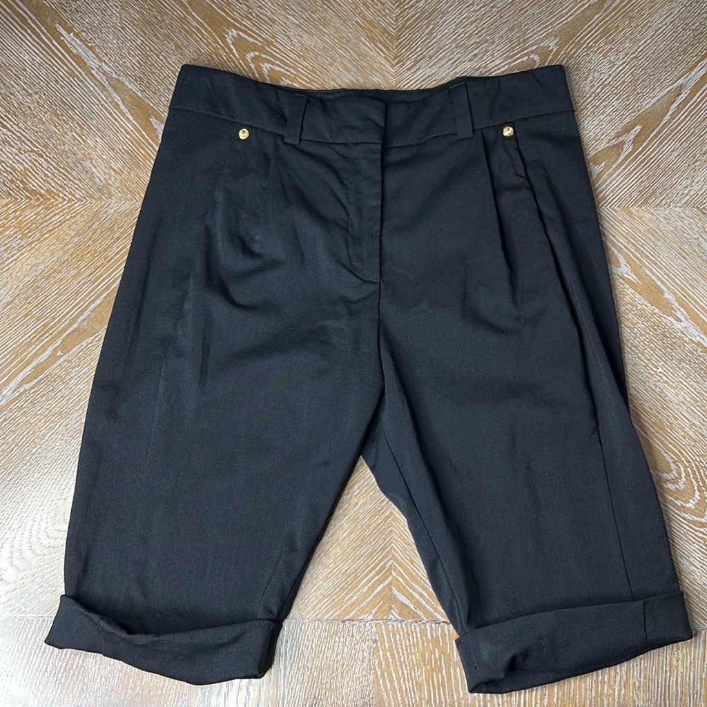 Gianni Versace Black Loose Knee Length Cuffed Shorts 40